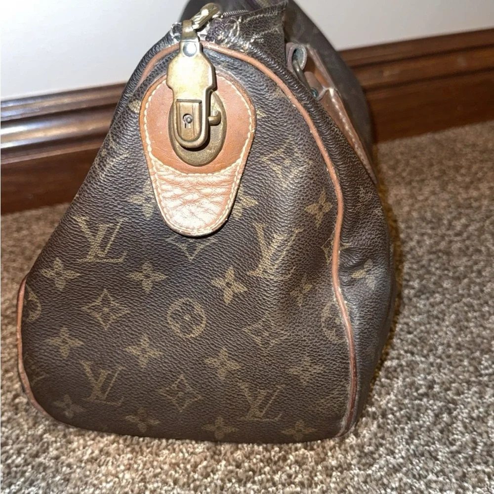 Vintage Louis Vuitton Speedy 25 (heavily used)